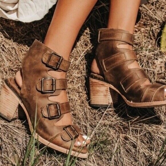 Freebird by Steven Shoes - Freebird Quail 6 Gladiator Block Heel Sandals Brown Distressed Leather Buckles